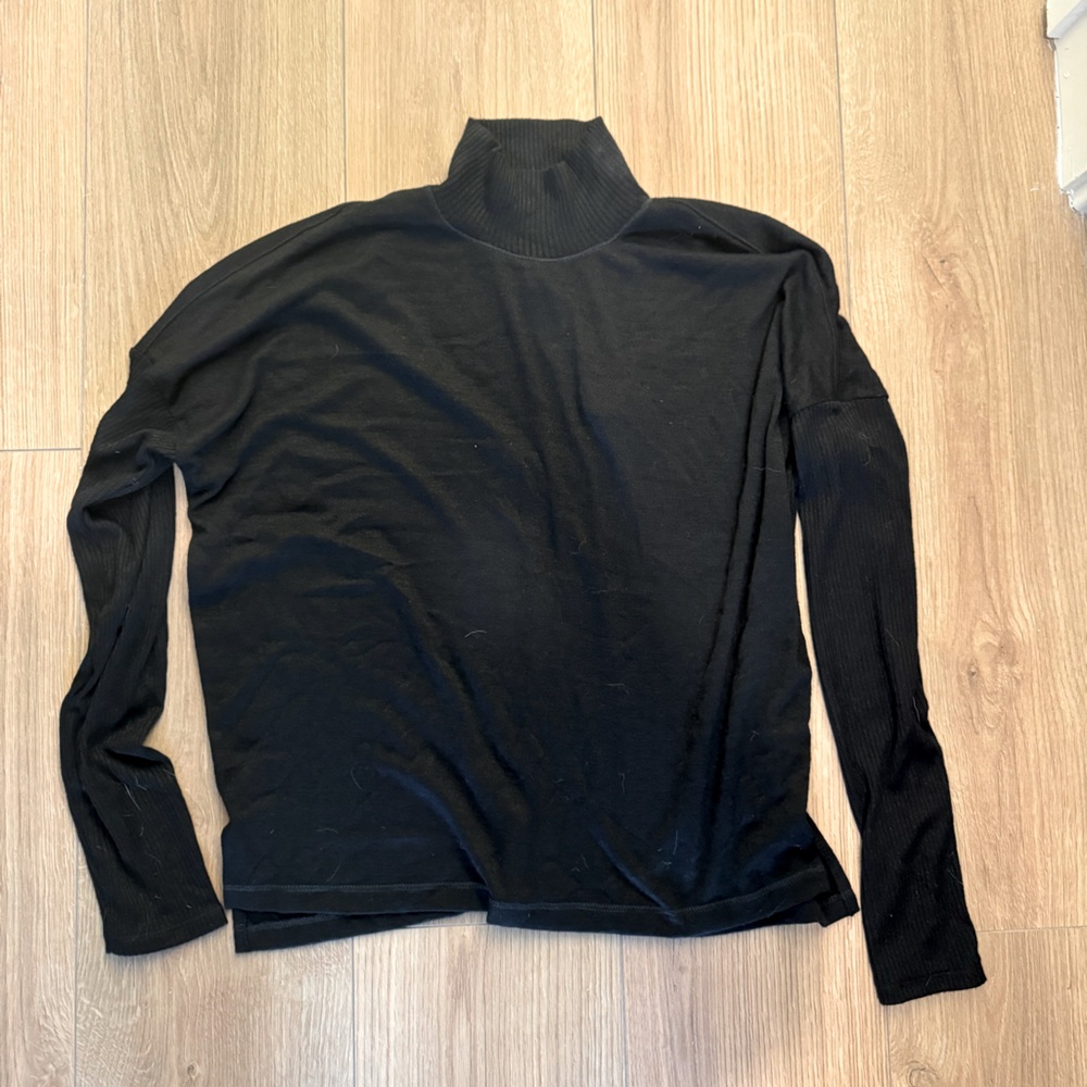 NWT rag and bone open back turtleneck - size s/p